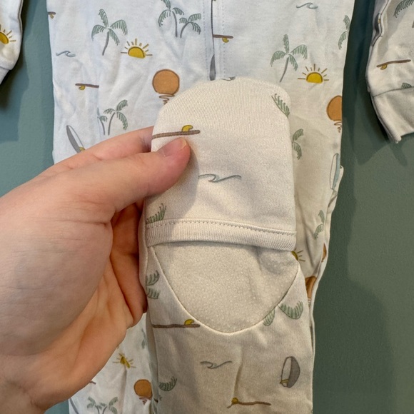 GOUMI surfing sleeper - Picture 8 of 16